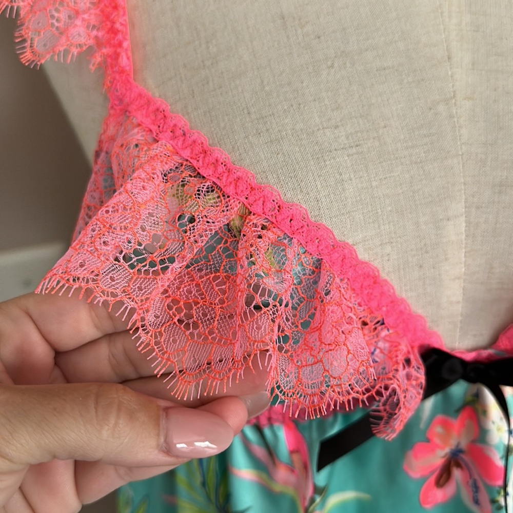 VINTAGE VICTORIA SECRET NIGHTY - Picture 6 of 10